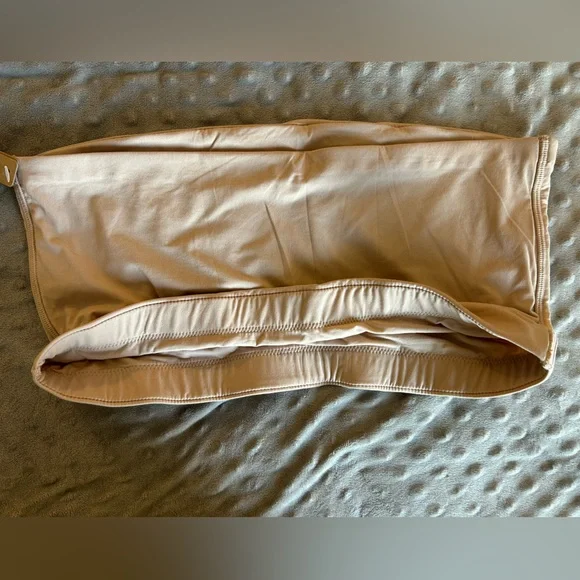 SKIMS Tan Bandeau Top - 3x NWT - Picture 4 of 4